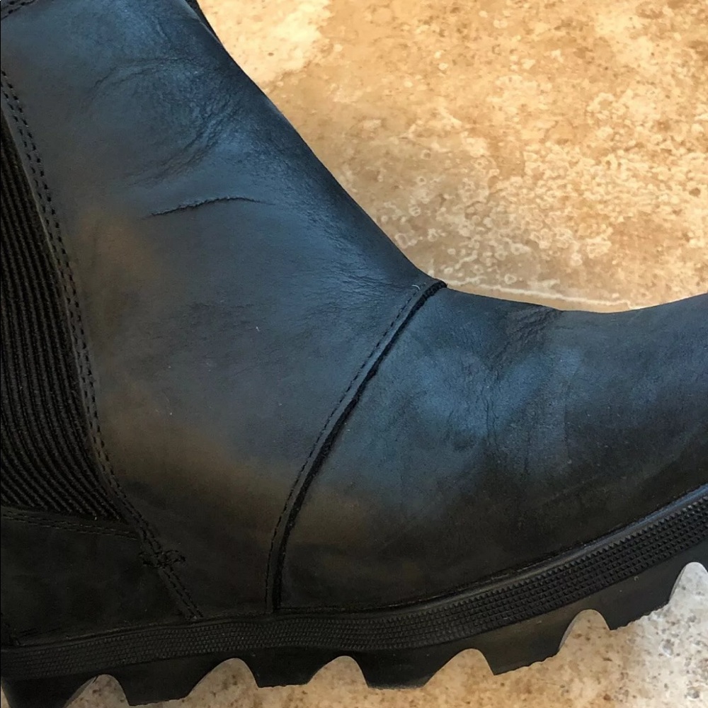 Sorel shoes - Picture 9 of 13
